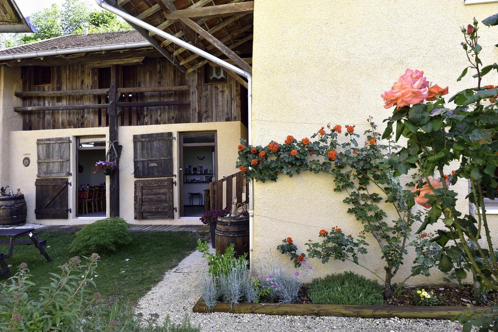 Bed and Breakfast La Parenthese Saint-Genix-sur-Guiers Экстерьер фото