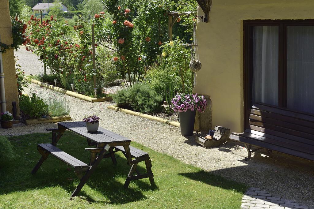 Bed and Breakfast La Parenthese Saint-Genix-sur-Guiers Экстерьер фото