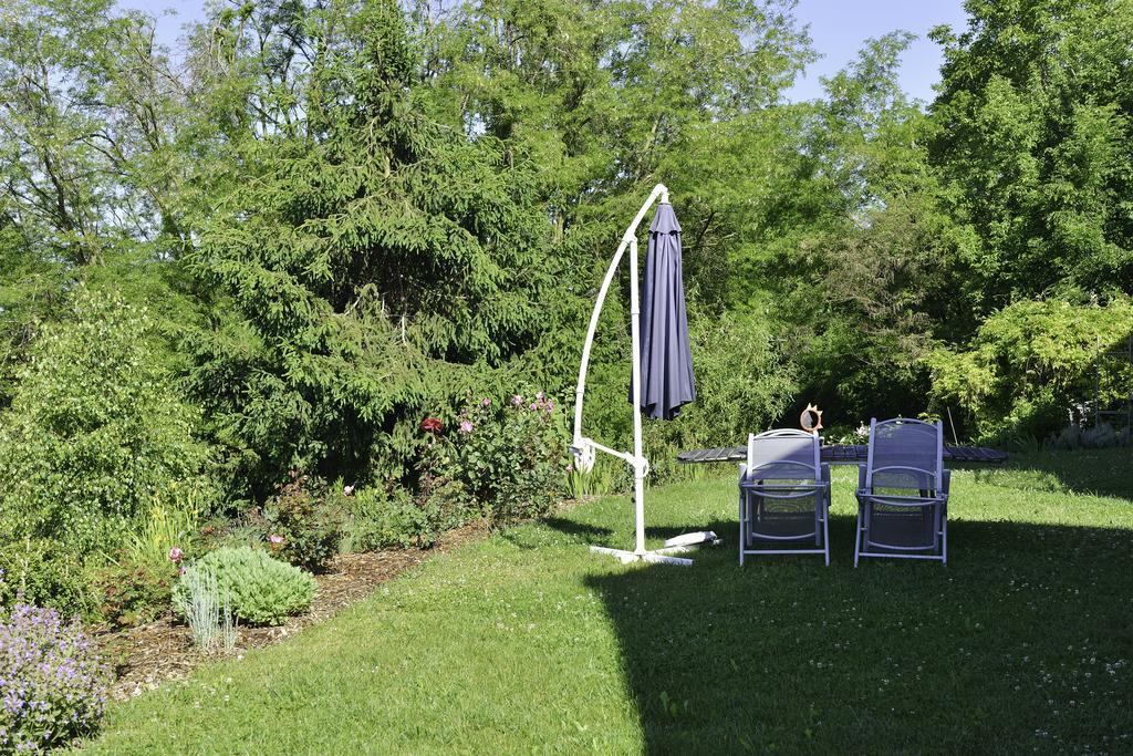 Bed and Breakfast La Parenthese Saint-Genix-sur-Guiers Экстерьер фото