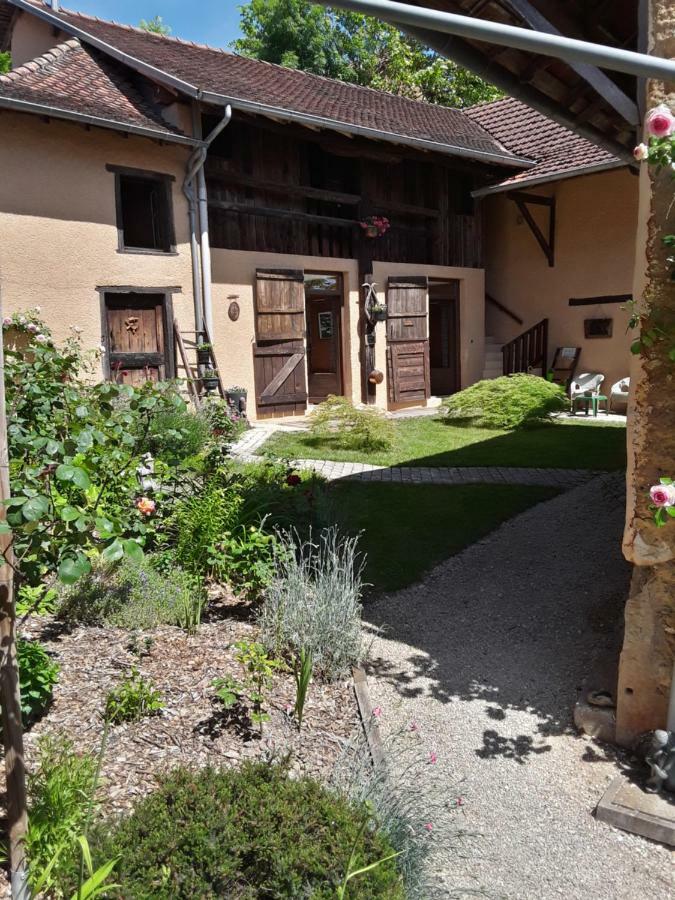 Bed and Breakfast La Parenthese Saint-Genix-sur-Guiers Экстерьер фото