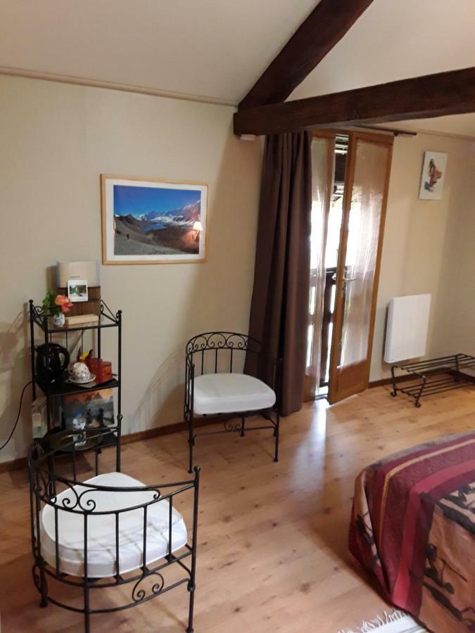 Bed and Breakfast La Parenthese Saint-Genix-sur-Guiers Экстерьер фото
