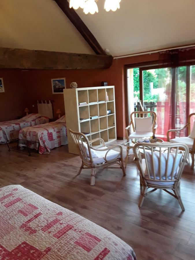 Bed and Breakfast La Parenthese Saint-Genix-sur-Guiers Экстерьер фото